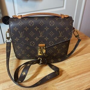 Louis Vuitton Monogram Métis Pochette Crossbody Bag